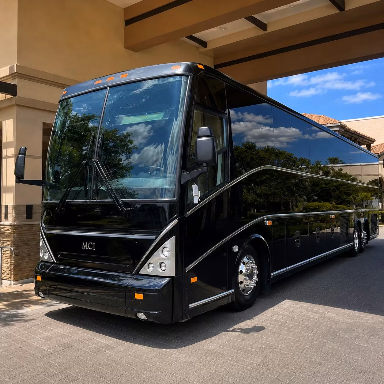 airport transfer shuttle buses to middle georgia regional airport and hartsfield jackson